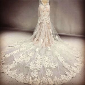 Wedding gown. Ivory colour. One if a kind.